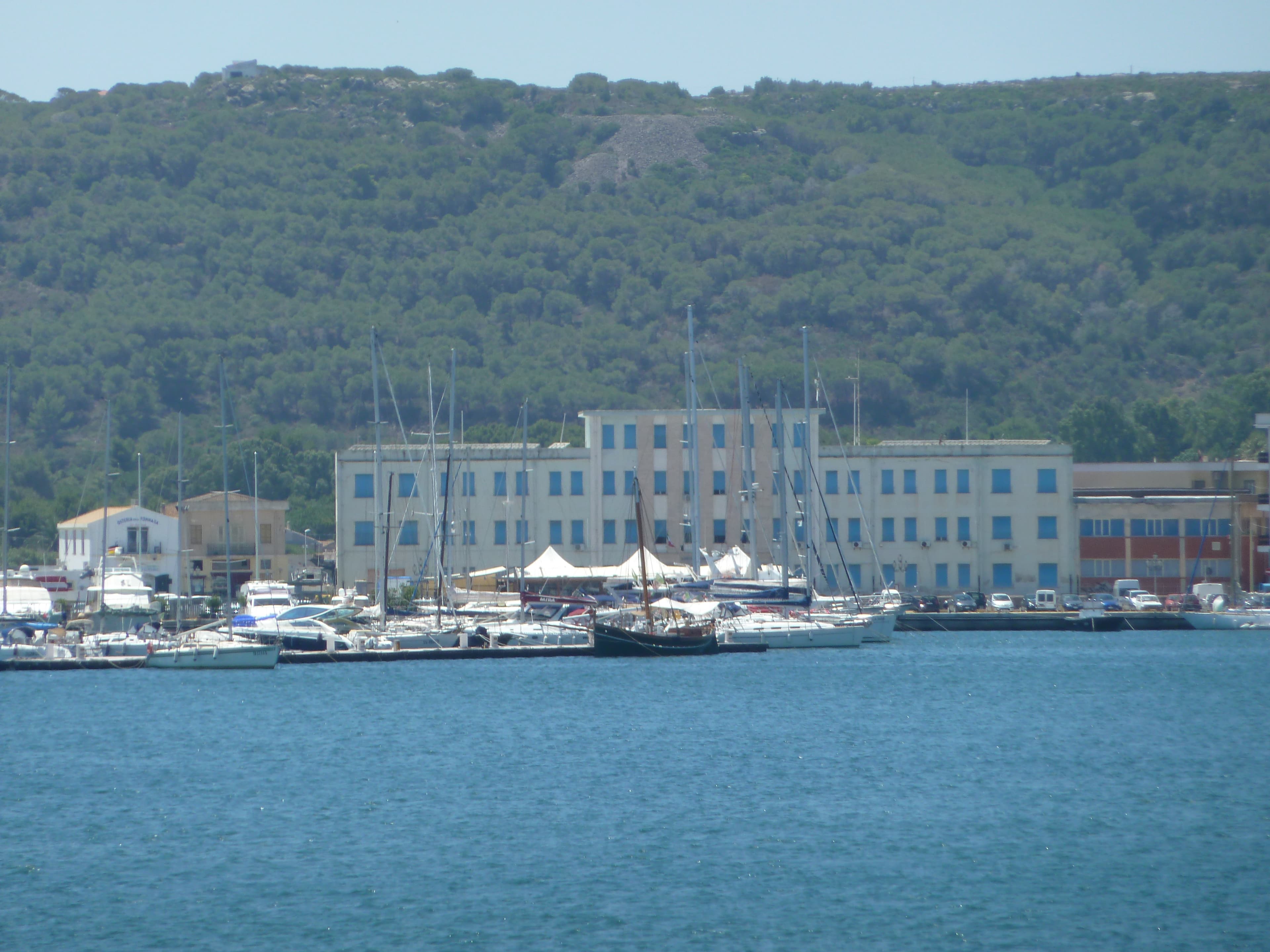 Photo: Abxbay, CC BY-SA 3.0, via Openverse (https://commons.wikimedia.org/w/index.php?curid=20045836)