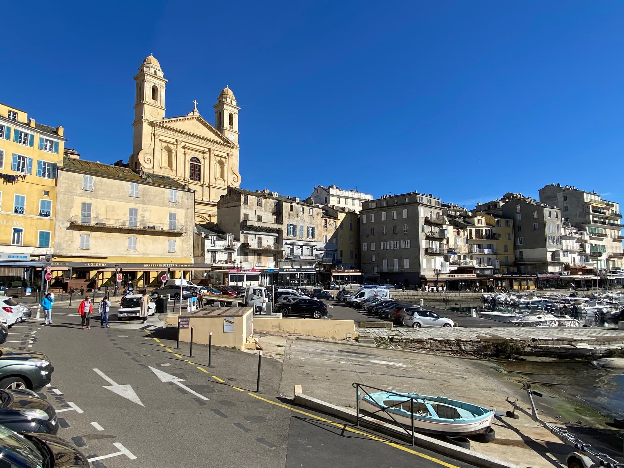 Photo: Cosudibastia, CC BY-SA 4.0, via Wikimedia Commons (https://commons.wikimedia.org/wiki/File:Bastia,_A_Marina,_Vechju_Portu.jpg)
