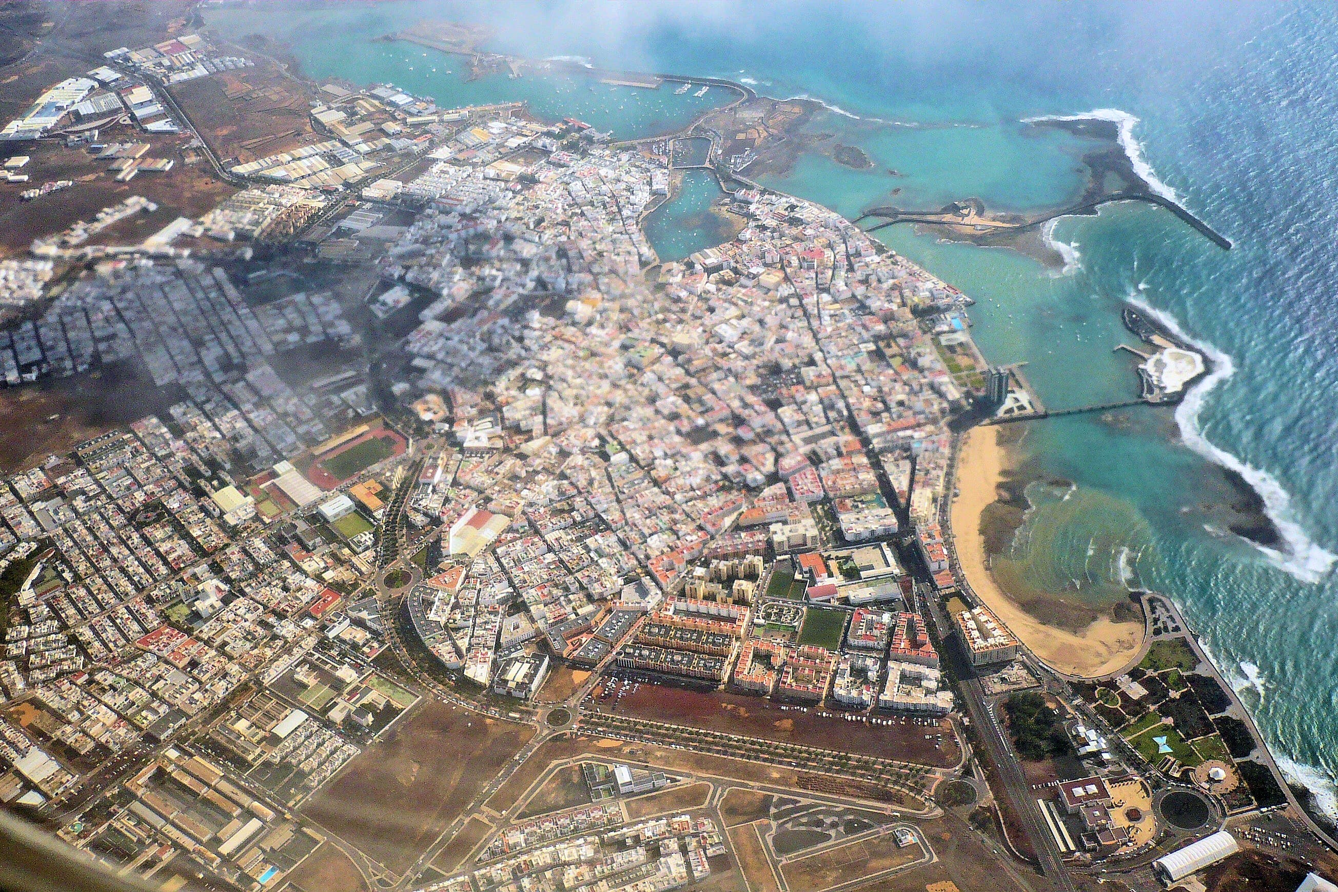 Photo: Wiki05, CC0, via Wikimedia Commons (https://commons.wikimedia.org/wiki/File:Arrecife,_Lanzarote_2011.JPG)