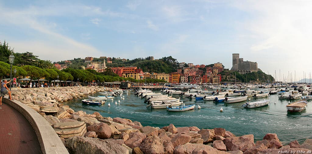 Photo: www.thhe.dk, CC BY-SA 3.0, via Wikimedia Commons (https://commons.wikimedia.org/wiki/File:Lerici-02.jpg)