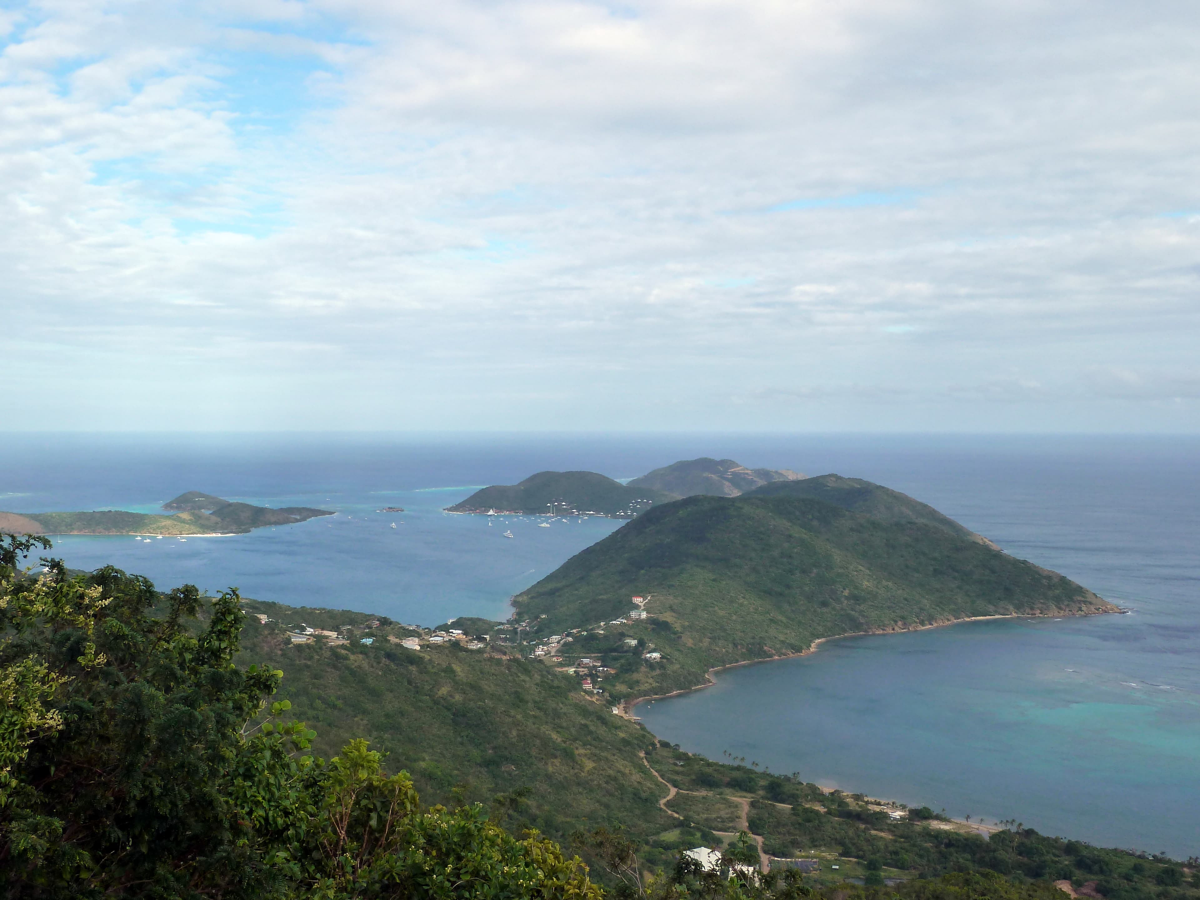 Photo: Gruepig, CC BY-SA 4.0, via Wikimedia Commons (https://commons.wikimedia.org/wiki/File:Virgin_Gorda_North_Sound_2010.jpg)