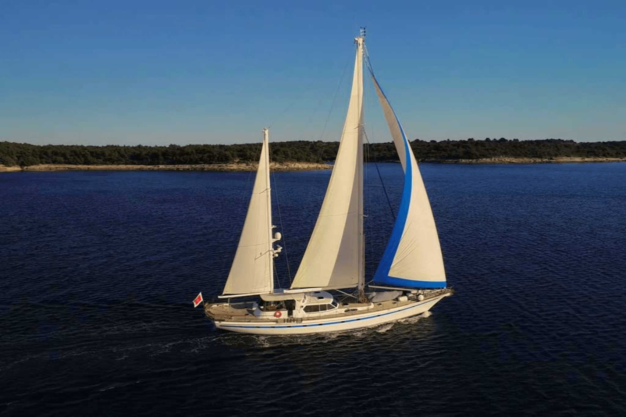 Lyra tall ship