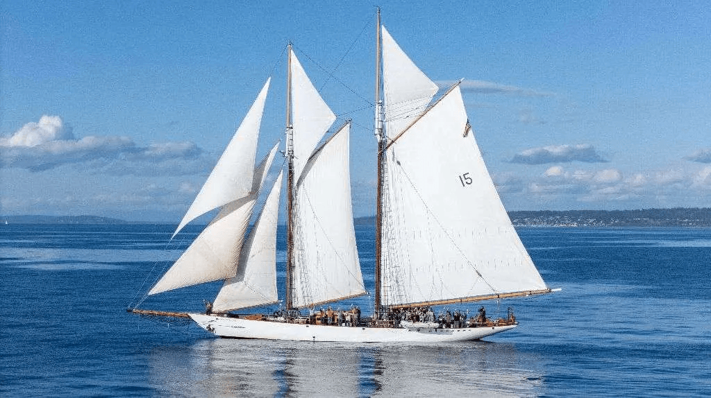 Adventuress tall ship