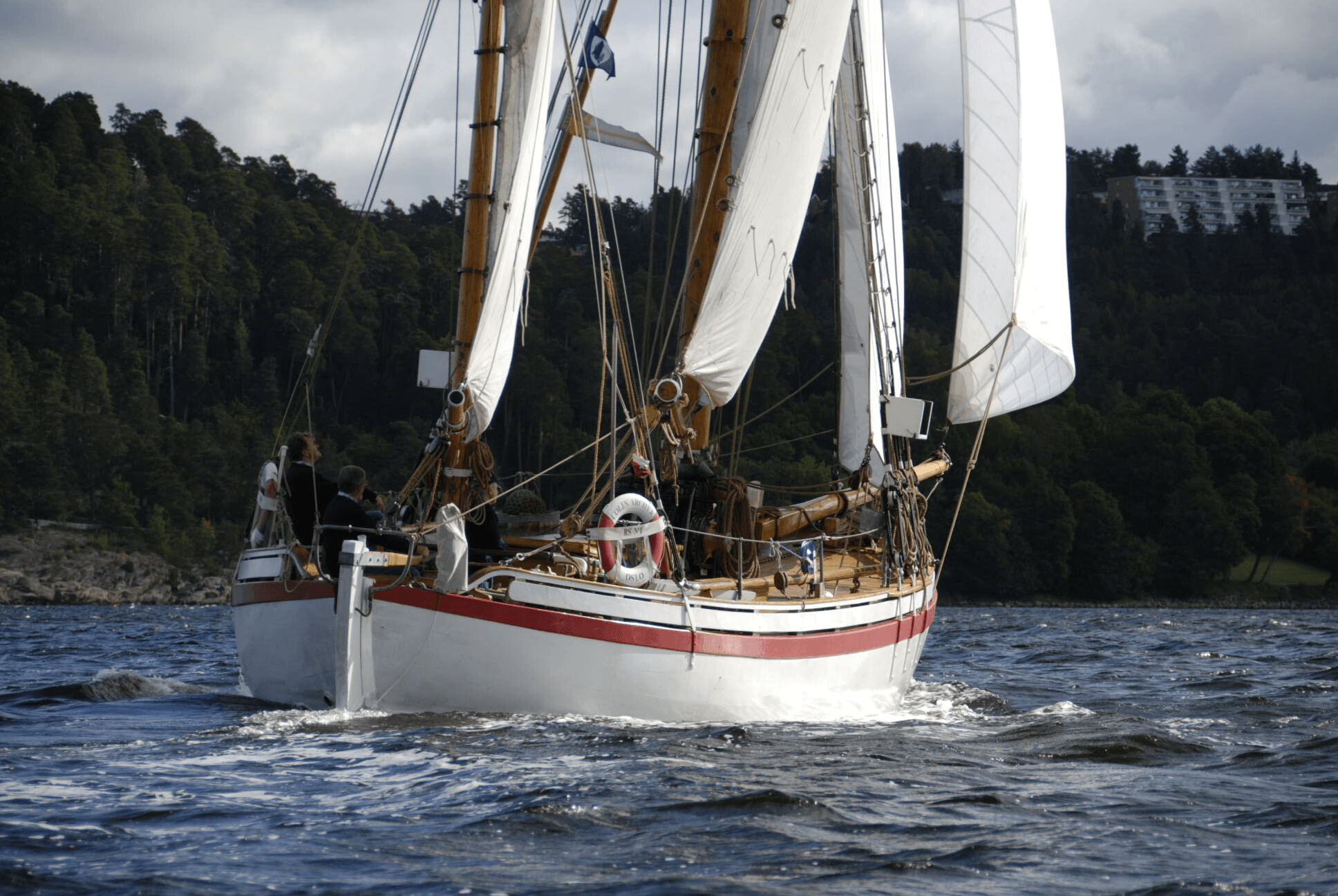Colin Archer (RS1) tall ship