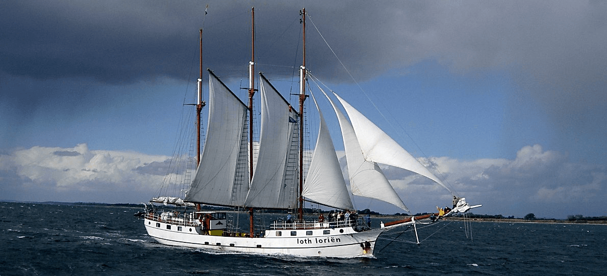 Photo of Loth Loriën (1 of 2)